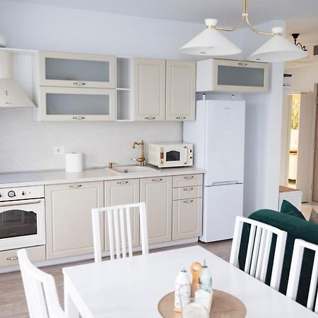 Elis Apartment By Oasis Homes ออราแด ภายนอก รูปภาพ