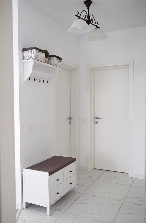 Elis Apartment By Oasis Homes ออราแด ภายนอก รูปภาพ