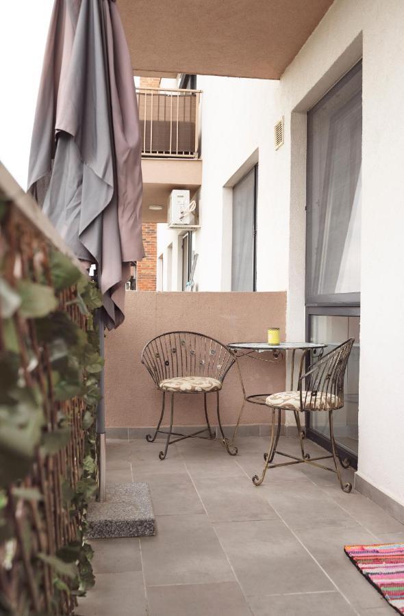 Elis Apartment By Oasis Homes ออราแด ภายนอก รูปภาพ