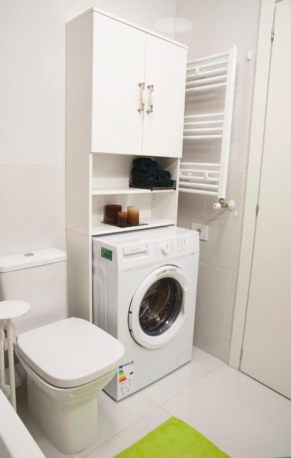Elis Apartment By Oasis Homes ออราแด ภายนอก รูปภาพ